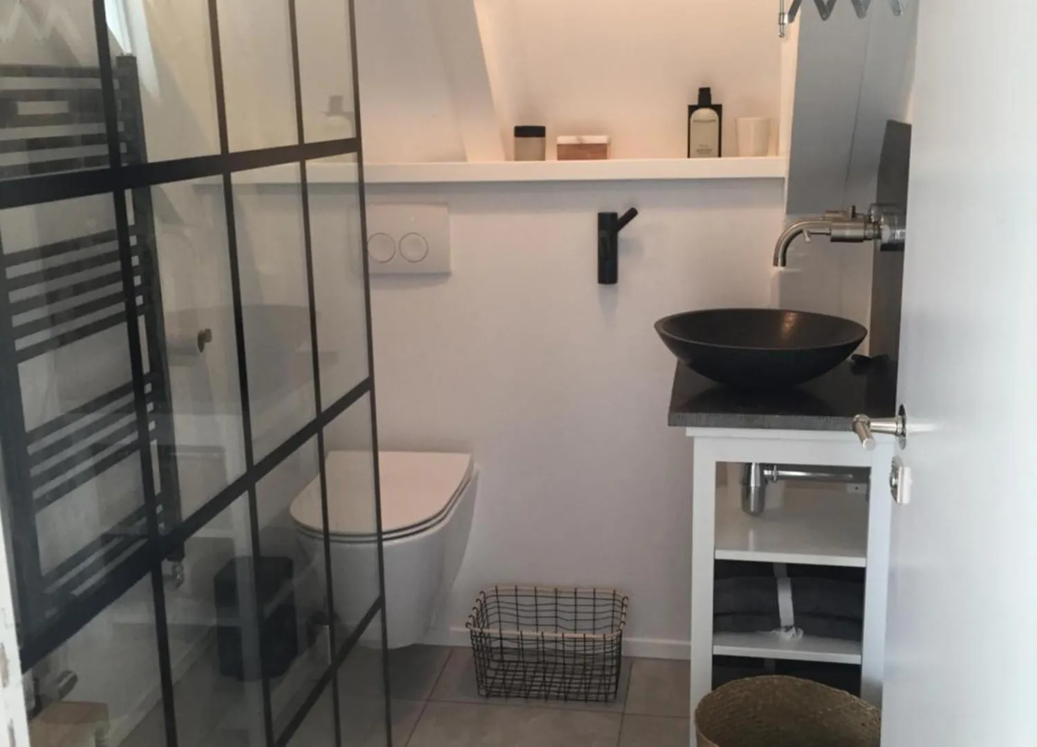 Two Bedroom Apartment In Historic Canalhouse From 1618 - City Centre Amsterdam Niederlande