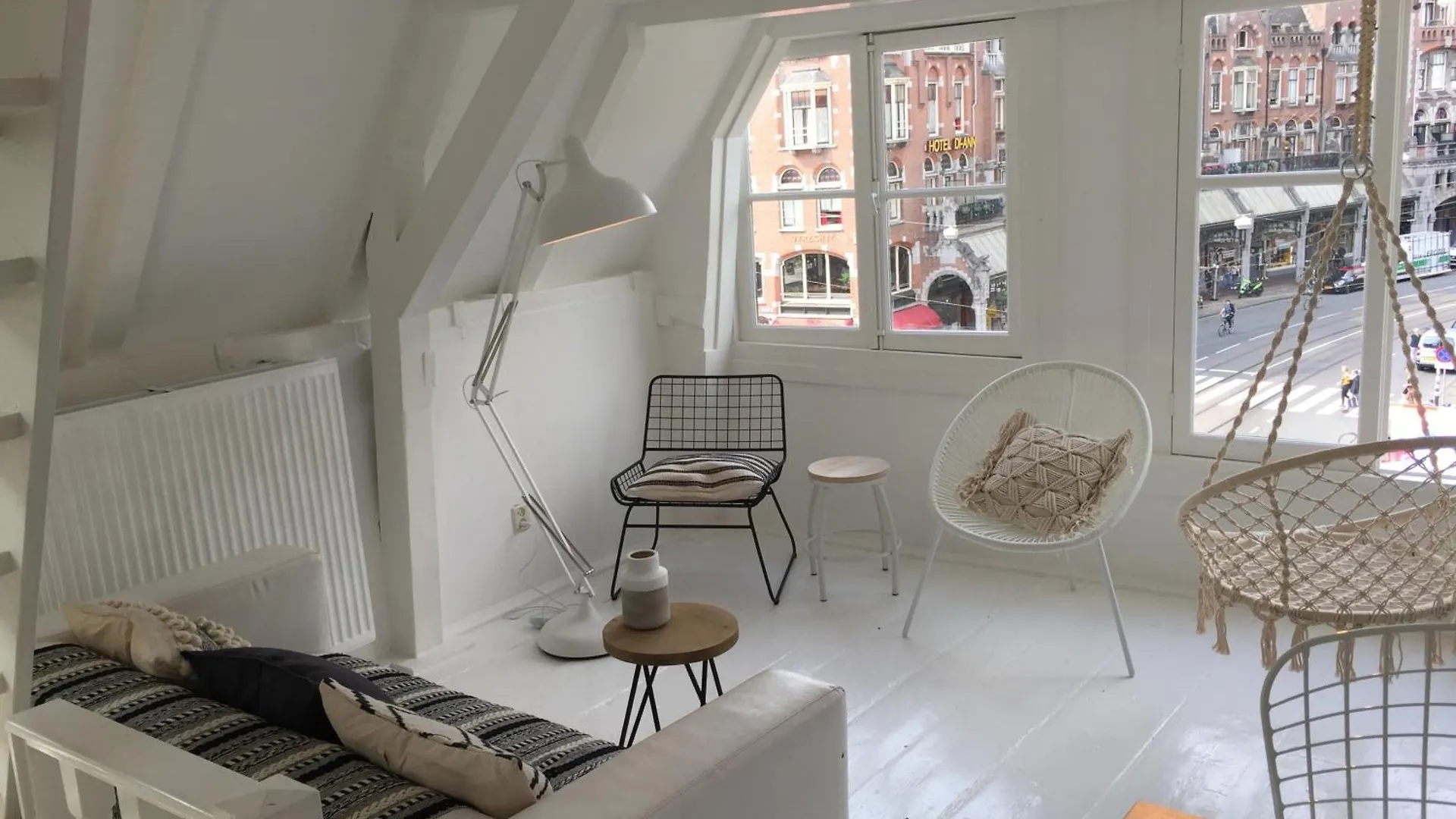 Frühstückspension Two Bedroom Apartment In Historic Canalhouse From 1618 - City Centre Amsterdam